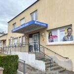 MISSION LOCALE POSE PANNEAUX 150X150 | Imprimcom'est Signalétique Florange 1